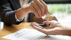 Как правильно оформить продажу иностранцу за наличный расчет